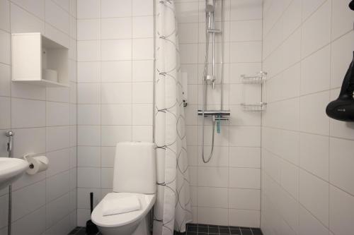 Баня, Forenom Aparthotel Espoo Leppavaara in Еспоо Баня, Forenom Aparthotel Espoo Leppavaara in Еспоо