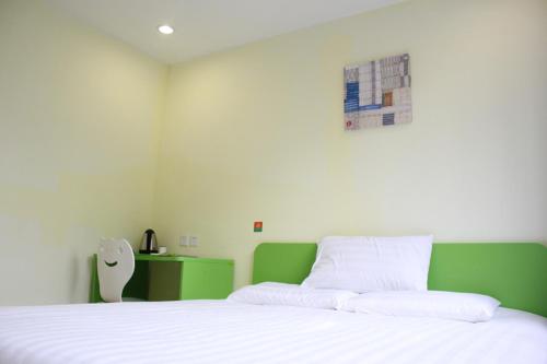 This photo about Hi Inn Shenyang Fengtian Street shared on HyHotel.com