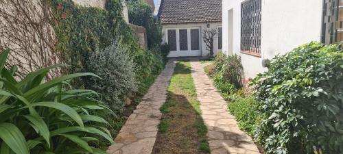 Kert, Casa 5 personas. Calle principal Cañuelas (Casa 5 personas. Calle principal Canuelas) in Canuelas Kert, Casa 5 personas. Calle principal Cañuelas (Casa 5 personas. Calle principal Canuelas) in Canuelas