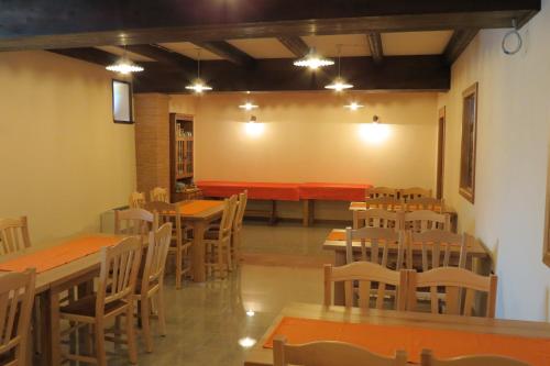 餐飲選擇, 馬塞拉公寓 (Apartments Masera) in 科巴里德 餐飲選擇, 馬塞拉公寓 (Apartments Masera) in 科巴里德