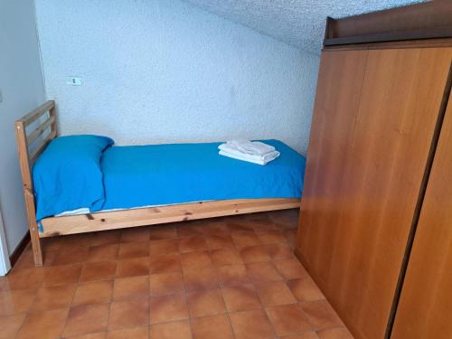 Appartamento Mansardato con 2 Camere da Letto in Muggio Appartamento Mansardato con 2 Camere da Letto in Muggio