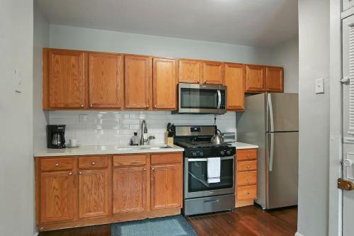 1BR Serene and Cozy Chicago Apartment - Manor 2 in Ravenswood Gardens 1BR Serene and Cozy Chicago Apartment - Manor 2 in Ravenswood Gardens