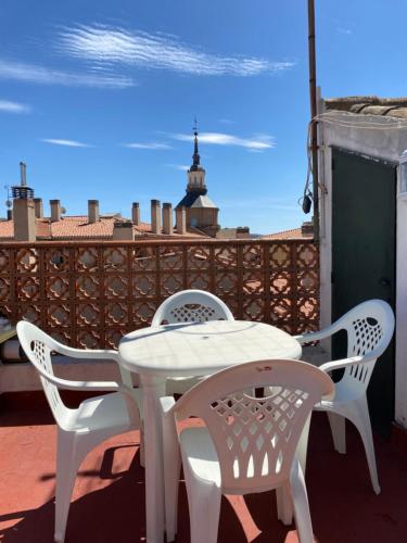 Casa de Huéspedes Vecinodecerbantes (Casa de Huespedes Vecinodecerbantes) in Alcala de Henares Casa de Huéspedes Vecinodecerbantes (Casa de Huespedes Vecinodecerbantes) in Alcala de Henares