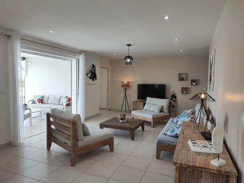 Bar/lounge, Ti kaz an NOU ** in Sainte Rose Bar/lounge, Ti kaz an NOU ** in Sainte Rose