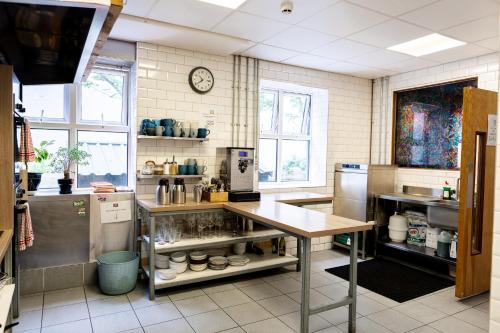 キッチン, ザ ネストブ ティック ホステル (The Nest Boutique Hostel) in ゴールウェイ キッチン, ザ ネストブ ティック ホステル (The Nest Boutique Hostel) in ゴールウェイ