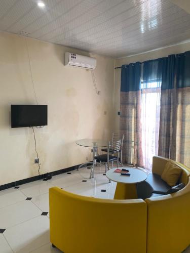 Jennabwa Lodge and Restaurant in Freetown Jennabwa Lodge and Restaurant in Freetown