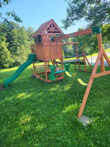 Playground, Mara in Hartenstein (Nurnberger Land) Playground, Mara in Hartenstein (Nurnberger Land)
