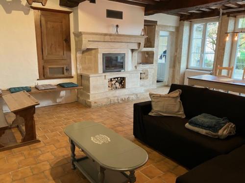 Létesítmények, Maison de maître du 19ème siècle à la campagne (Maison de maitre du 19eme siecle a la campagne) in Saint-Marc-Sur-Seine Létesítmények, Maison de maître du 19ème siècle à la campagne (Maison de maitre du 19eme siecle a la campagne) in Saint-Marc-Sur-Seine