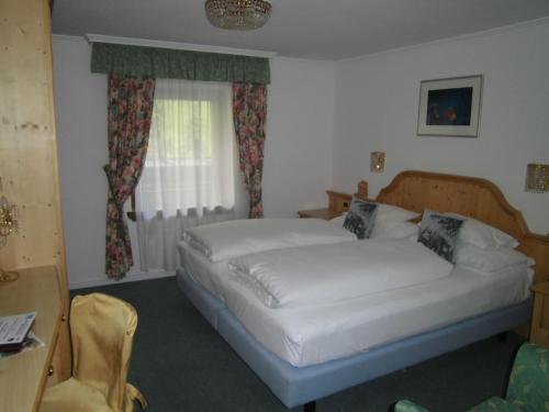 Hotel Evaldo in Livinallongo Hotel Evaldo in Livinallongo