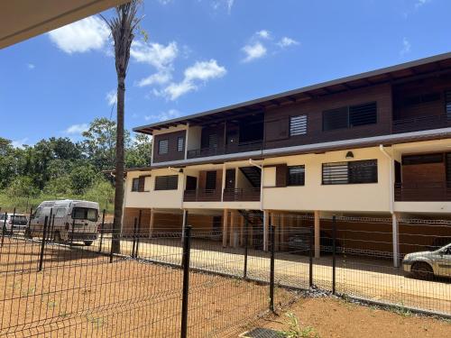 APPARTEMENT T3 COSY et PAISIBLE avec JARDIN à REMIRE-MONTJOLY (APPARTEMENT T3 COSY et PAISIBLE avec JARDIN a REMIRE-MONTJOLY) in Remire-Montjoly APPARTEMENT T3 COSY et PAISIBLE avec JARDIN à REMIRE-MONTJOLY (APPARTEMENT T3 COSY et PAISIBLE avec JARDIN a REMIRE-MONTJOLY) in Remire-Montjoly