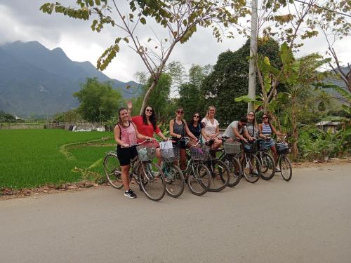 Truong Huy Homestay in Mai Chau (Hoa Binh) Truong Huy Homestay in Mai Chau (Hoa Binh)