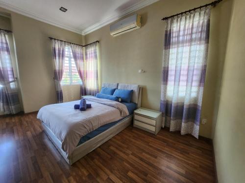 Wakaf Bharu Garden Stay Semi-D By UJ in Wakaf Bharu Wakaf Bharu Garden Stay Semi-D By UJ in Wakaf Bharu