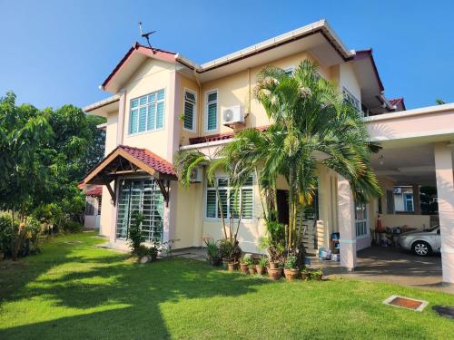 ogród, Wakaf Bharu Garden Stay Semi-D By UJ in Wakaf Bharu ogród, Wakaf Bharu Garden Stay Semi-D By UJ in Wakaf Bharu