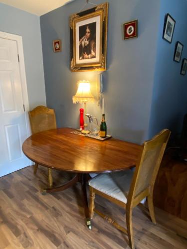 Quirky town centre apartment with river terrace in Macclesfield Központ Quirky town centre apartment with river terrace in Macclesfield Központ