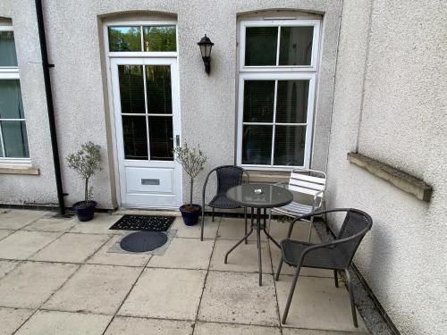 Quirky town centre apartment with river terrace in Macclesfield Központ Quirky town centre apartment with river terrace in Macclesfield Központ