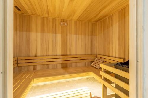 Appartement Haute gamme ski aux pieds, piscine, sauna. in Bourg-Saint-Maurice Appartement Haute gamme ski aux pieds, piscine, sauna. in Bourg-Saint-Maurice