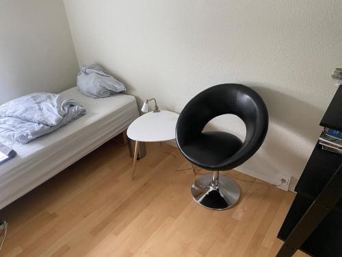 Hyggeligt lille værelse in Odense SO Hyggeligt lille værelse in Odense SO