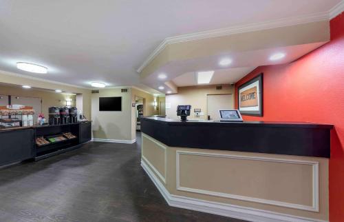 Lobby, Extended Stay America Suites - Los Angeles - Glendale in Glendale Lobby, Extended Stay America Suites - Los Angeles - Glendale in Glendale