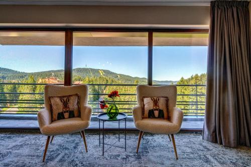 Terraza/balcón, Grand Hotel Murgavets in Pamporovo Terraza/balcón, Grand Hotel Murgavets in Pamporovo