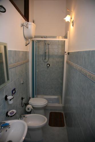 Bathroom, Agriturismo Casalino dei Francesi in Montalto di Castro Bathroom, Agriturismo Casalino dei Francesi in Montalto di Castro