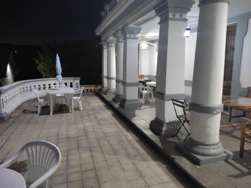 balkon/terras, Villa con piscina VILLA ALICIA LA PERLA INDIANA in Salas balkon/terras, Villa con piscina VILLA ALICIA LA PERLA INDIANA in Salas