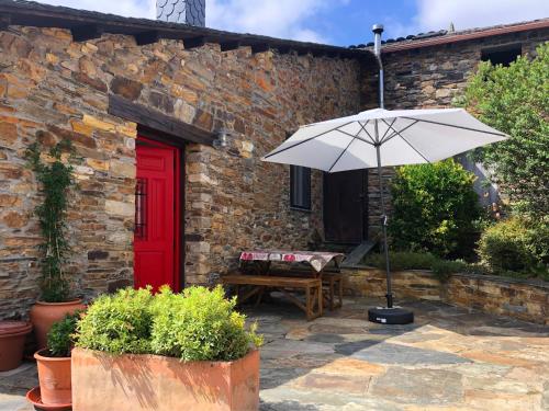 Erkély/terasz, Casa de las Flores / Casa de campo LUGO in A Pontenova Erkély/terasz, Casa de las Flores / Casa de campo LUGO in A Pontenova