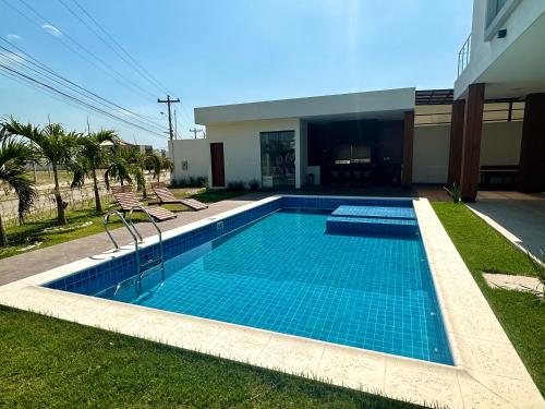 Urubo casa de dos pisos con sauna y piscina in Colinas del Urubo Urubo casa de dos pisos con sauna y piscina in Colinas del Urubo