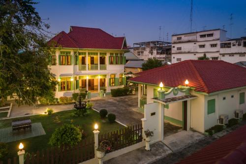 Khuanwichian Villa in Phetchaburi Khuanwichian Villa in Phetchaburi
