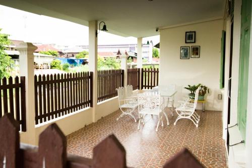 Khuanwichian Villa in Phetchaburi Khuanwichian Villa in Phetchaburi