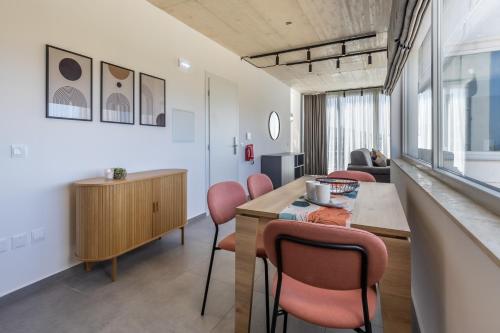 Heated Luxury Poolside Retreat in St Julian s in Pembroke Heated Luxury Poolside Retreat in St Julian s in Pembroke