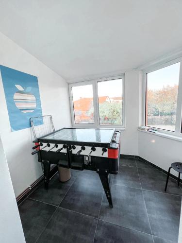 Squash court, 3 Apartments in 1 location in Prague 12 Squash court, 3 Apartments in 1 location in Prague 12