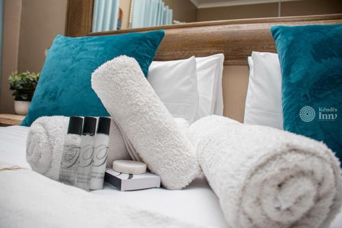 Cama, Kendi's Inn Self Catering Apartments in Jwaneng Cama, Kendi's Inn Self Catering Apartments in Jwaneng