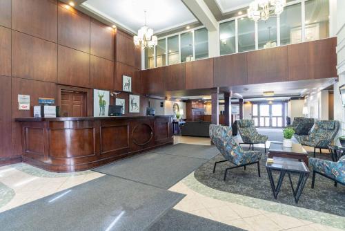 כניסה, Sandman Hotel Red Deer in רד דיר (AB) כניסה, Sandman Hotel Red Deer in רד דיר (AB)