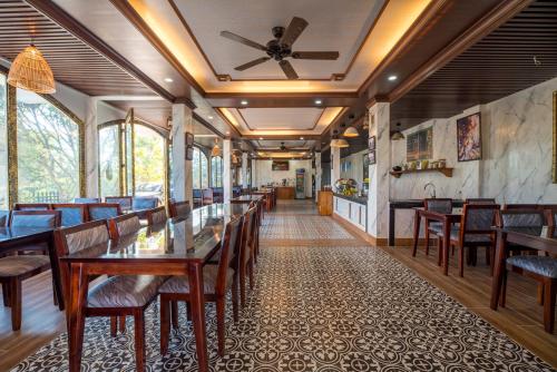 Restaurant, Suối Mây Phú Quốc Garden Resort (Suoi May Phu Quoc Garden Resort) near Phu Quoc Waterfall Restaurant, Suối Mây Phú Quốc Garden Resort (Suoi May Phu Quoc Garden Resort) near Phu Quoc Waterfall