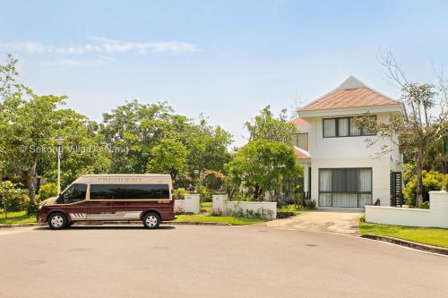 Tran Beach Front Luxury Villa in Da Nang Tran Beach Front Luxury Villa in Da Nang
