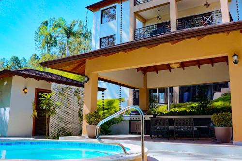 Vista del Campo Country Club & Villas in Jarabacoa Vista del Campo Country Club & Villas in Jarabacoa