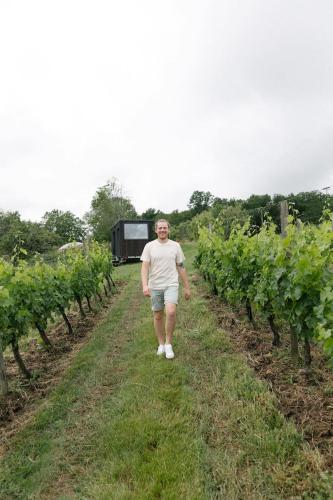 Parcel Tiny House - domaine viticole pres du Perigord in La Roquille Parcel Tiny House - domaine viticole pres du Perigord in La Roquille