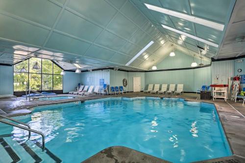 Pools, Hot Tub and More Bushkill Mountain Getaway! in 布什基爾 (PA) Pools, Hot Tub and More Bushkill Mountain Getaway! in 布什基爾 (PA)