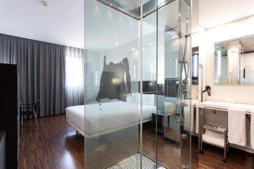 Hotel Ciudad de Mostoles in Mostoles Hotel Ciudad de Mostoles in Mostoles