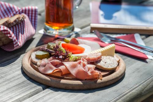 Restaurant, Brauereigasthof Rothenbach in Aufseß Restaurant, Brauereigasthof Rothenbach in Aufseß