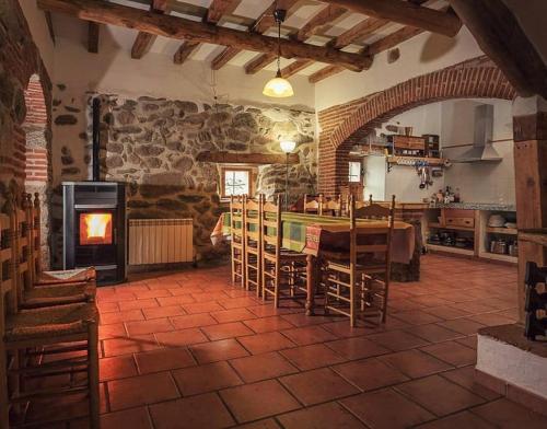 Konyha, La Candileja in Hoyorredondo Konyha, La Candileja in Hoyorredondo