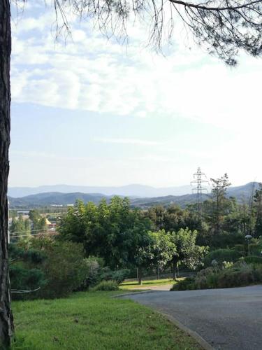 Appartement avec terrasse en rez-de-jardin dans residence avec piscine, tennis et aire de jeux in Frejus City Center Appartement avec terrasse en rez-de-jardin dans residence avec piscine, tennis et aire de jeux in Frejus City Center