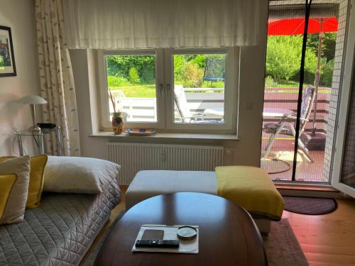 Ferienwohnung im Grünen mit Balkon (Ferienwohnung im Grunen mit Balkon) in Herdecke Ferienwohnung im Grünen mit Balkon (Ferienwohnung im Grunen mit Balkon) in Herdecke