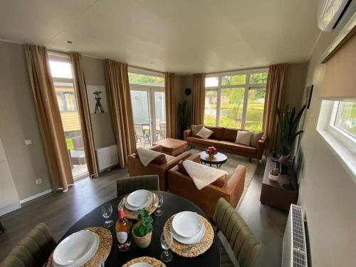 Kindvriendelijk luxe chalet in de bossen met privé sauna (Kindvriendelijk luxe chalet in de bossen met prive sauna) in Χάρντερβικ Kindvriendelijk luxe chalet in de bossen met privé sauna (Kindvriendelijk luxe chalet in de bossen met prive sauna) in Χάρντερβικ
