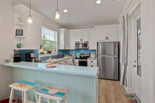 Cozy Coastal Cottage at Naples Bay, Pickleball, Botanical Garden in Kelet-Naples Cozy Coastal Cottage at Naples Bay, Pickleball, Botanical Garden in Kelet-Naples