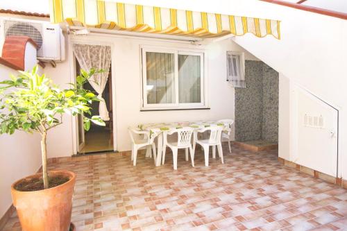 شرفة/ تراس, La Turrita Apartments in Chiaia شرفة/ تراس, La Turrita Apartments in Chiaia