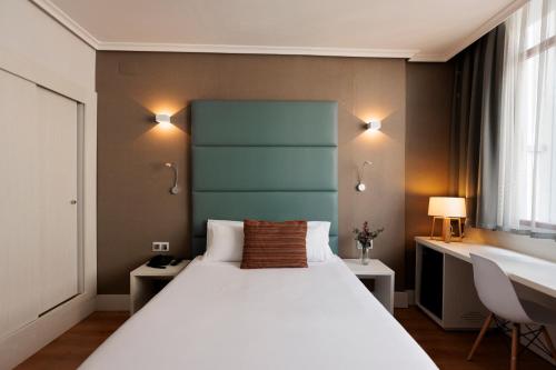 Hotel Pax Guadalajara in Guadalajara Hotel Pax Guadalajara in Guadalajara