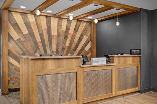 大堂, Hotel Westport Kansas City, Tapestry Collection by Hilton in 中城西港 大堂, Hotel Westport Kansas City, Tapestry Collection by Hilton in 中城西港