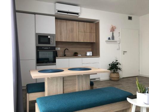 Konyha, Apartmán X28 (Apartman X28) in Mikulov Konyha, Apartmán X28 (Apartman X28) in Mikulov
