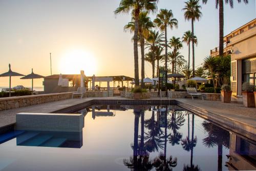 Úszómedence, Hotel Los Angeles Denia in Les Bovetes Beach Úszómedence, Hotel Los Angeles Denia in Les Bovetes Beach